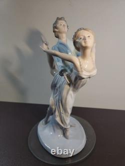 RARE 1983 NAO LLADRO DANCING on a CLOUD BALLET COUPLE FIGURINE #400 Broken Thumb