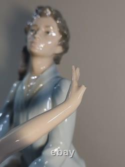 RARE 1983 NAO LLADRO DANCING on a CLOUD BALLET COUPLE FIGURINE #400 Broken Thumb