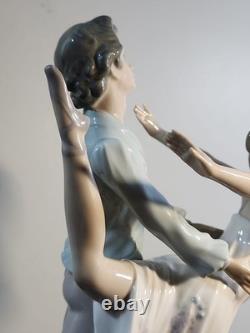 RARE 1983 NAO LLADRO DANCING on a CLOUD BALLET COUPLE FIGURINE #400 Broken Thumb
