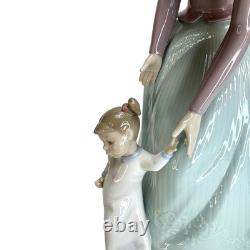 RARE LLADRO NAO FIRST STEPS SUS PRIMEROS PASOS SPAIN #01318 With ORIGINAL BOX