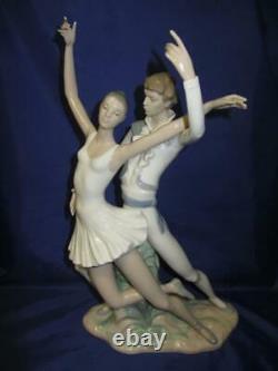 RARE Large Lladro Nao Figure Group Finale #424 Cipriano Vicente (Mint)