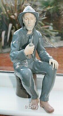 RARE Large Vintage Lladro NAO Fisherman With Pipe Figurine 15 tall Perfect