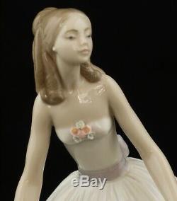 RARE Lladro Figurine Waiting To Dance 5858 Excellent Condition