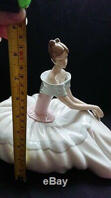 RARE! Lladro Nao porcelain ballerina, dancer large figurine 1266. No damage