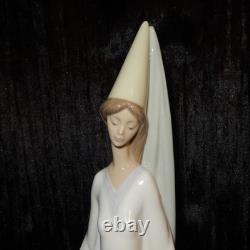 RARE Medieval Fairy Princess Tall Queen 1996 Wand 1241 NAO By Lladro Fantasy