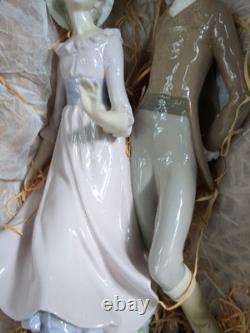 RETIRED Nao Lladro Porcelain Alegre Juventud Figurine #271 With Box RARE