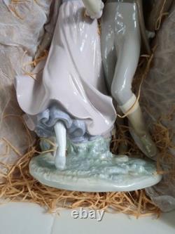 RETIRED Nao Lladro Porcelain Alegre Juventud Figurine #271 With Box RARE