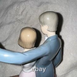 RETIRED Nao Lladro Porcelain Anniversary Couple Figurine #01211 Rare