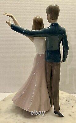 RETIRED Nao Lladro Porcelain Anniversary Couple Figurine #01211 With Box Rare