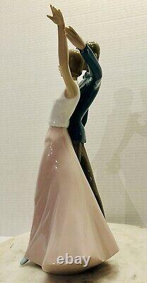 RETIRED Nao Lladro Porcelain Anniversary Couple Figurine #01211 With Box Rare