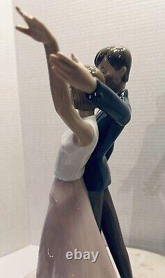 RETIRED Nao Lladro Porcelain Anniversary Couple Figurine #01211 With Box Rare