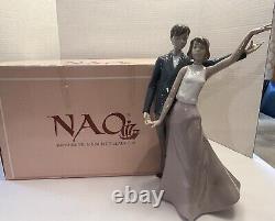 RETIRED Nao Lladro Porcelain Anniversary Couple Figurine #01211 With Box Rare