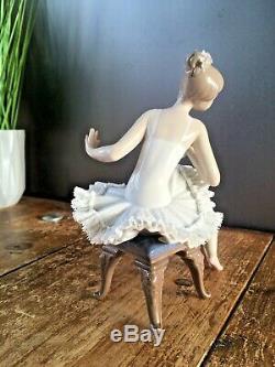 Rare Boxed Lladro Porcelain Ballerina Figurine Ballet Girl Descanso Recital 5496