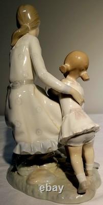 Rare Early NAO Lladro Sculpture Playing In The Park