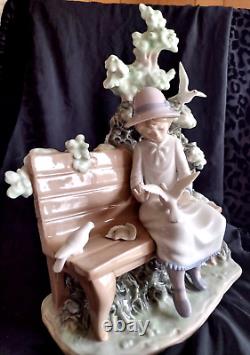 Rare Large Collectible Lladro Nao Spain Girl Feeding Dove On Bench Figurine 1983