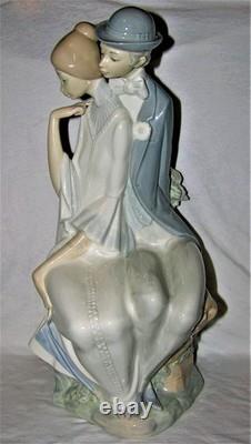 Rare Lladro NAO Shy Love