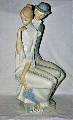 Rare Lladro NAO Shy Love
