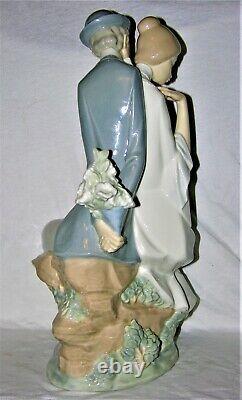 Rare Lladro NAO Shy Love