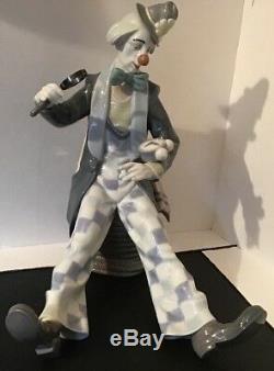 Rare Llarge Lladro #5762 Checking The Time Clown Seated Looking At His Watch