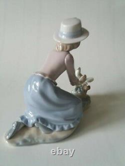 Rare Lovely Lladro Nao Figure Caressing The Dove 0267