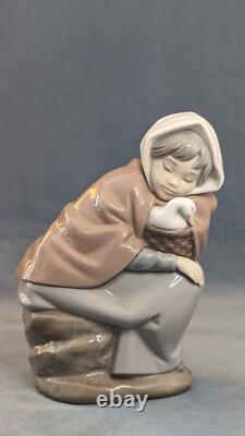 Rare NAO By Lladro Spain Porcelain Girl Sleeping With Her Duck 1982