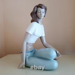 Rare NAO by Lladro 1330 Mediterranean Breeze Porcelain Sculpture figurine