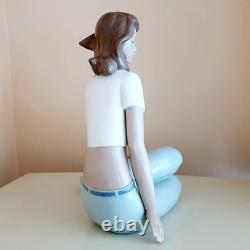 Rare NAO by Lladro 1330 Mediterranean Breeze Porcelain Sculpture figurine