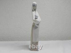 Rare NAO by Lladro Campesina/Peasant Girl with Conejo/Bunny 1985 withBox Beautiful