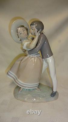 Rare Retired Lladro Spain Figure 4856 Waltz Time