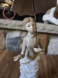 Rare Retired Nao Lladro Figurine 13 Lady With Umbrella Parosol Spain Mint