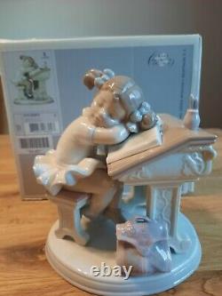 Retired Lladro Figurine Waiting for the Bell. Item no 6802. Boxed
