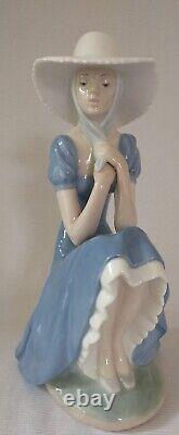 Retired Nao Porcelain Figurine. Girl with Straw Hat. Same Maker as Lladro. 1992