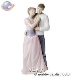 SALE Nao By Lladro Porcelain DREAMS OF LOVE 020.01600 Worldwide Ship