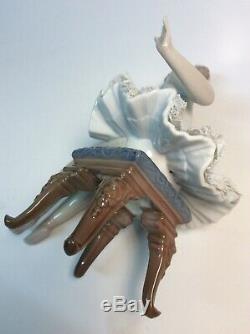 SALE Rare Vintage Lladro Ballerina Figurine Recital 5496 Excellent Condition