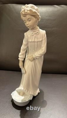 SPECIAL LLADRO Girl In Nightgown #0231 VINTAGE RETIREDSPECIALPERFECT