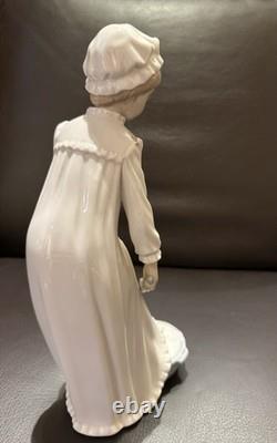 SPECIAL LLADRO Girl In Nightgown #0231 VINTAGE RETIREDSPECIALPERFECT