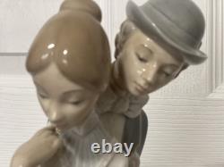 STUNNING AND RARE LLADRO-NAO Shy Love #0208 VERY LARGE 16in TALL RETIRED