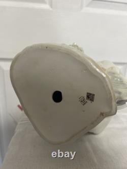 STUNNING AND RARE LLADRO-NAO Shy Love #0208 VERY LARGE 16in TALL RETIRED