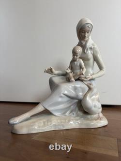 Spanish Porcelain Figurine Mother with Child and Goose Valencia Style 33cm High Gloss