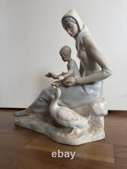 Spanish Porcelain Figurine Mother with Child and Goose Valencia Style 33cm High Gloss