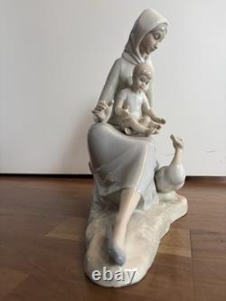 Spanish Porcelain Figurine Mother with Child and Goose Valencia Style 33cm High Gloss