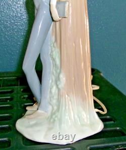 Super Rare Vintage 1969 Nao Lladro Porcelain Figural Table Lamp Young Man withBook