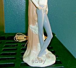 Super Rare Vintage 1969 Nao Lladro Porcelain Figural Table Lamp Young Man withBook