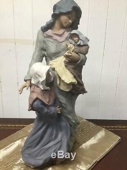 Superb Large Lladro'ties That Bind' #11766 Limited Edition Box & Coa
