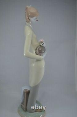 Superb Lladro Clown Figure Romantic Clown Ref 8055