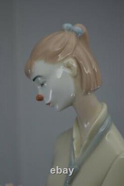 Superb Lladro Clown Figure Romantic Clown Ref 8055