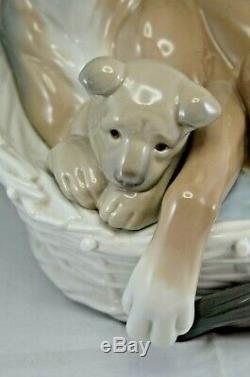 Superb Lladro Dog German Shepherd With Pup Ref 4731