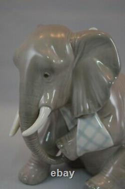 Superb & Rare Lladro Figure Painful Elephant Ref 5020