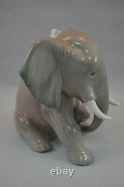 Superb & Rare Lladro Figure Painful Elephant Ref 5020