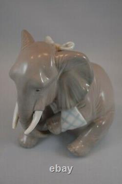 Superb & Rare Lladro Figure Painful Elephant Ref 5020